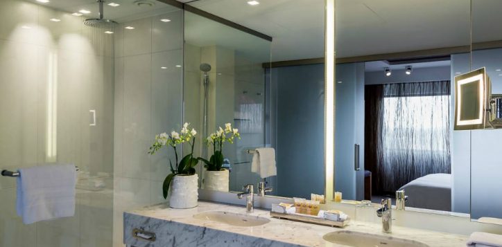 bathroom-exlusive-suite-2-2